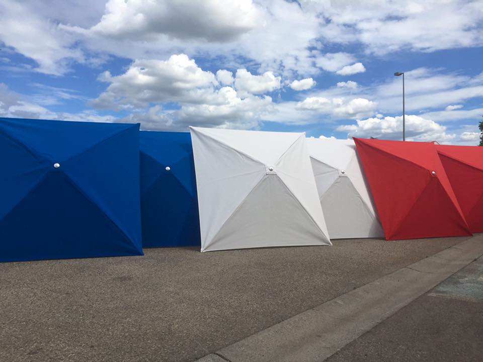 Parasols professionnels carré sur mesure colores made in France - Mousses Etoiles
